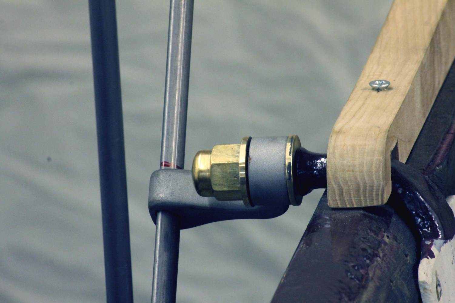 Hoodframe joint detail